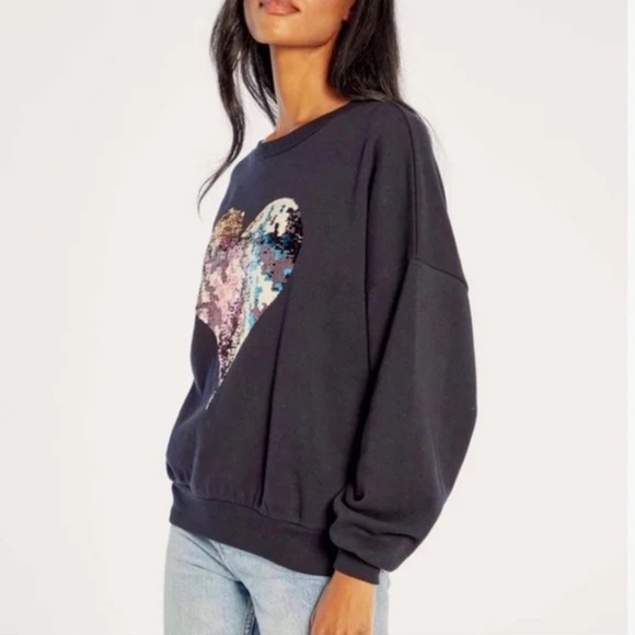 WILDFOX OVERSIZED SEQUINED HEART BLACK PULLOVER CREWNECK SWEATSHIRT - Picture 8 of 8